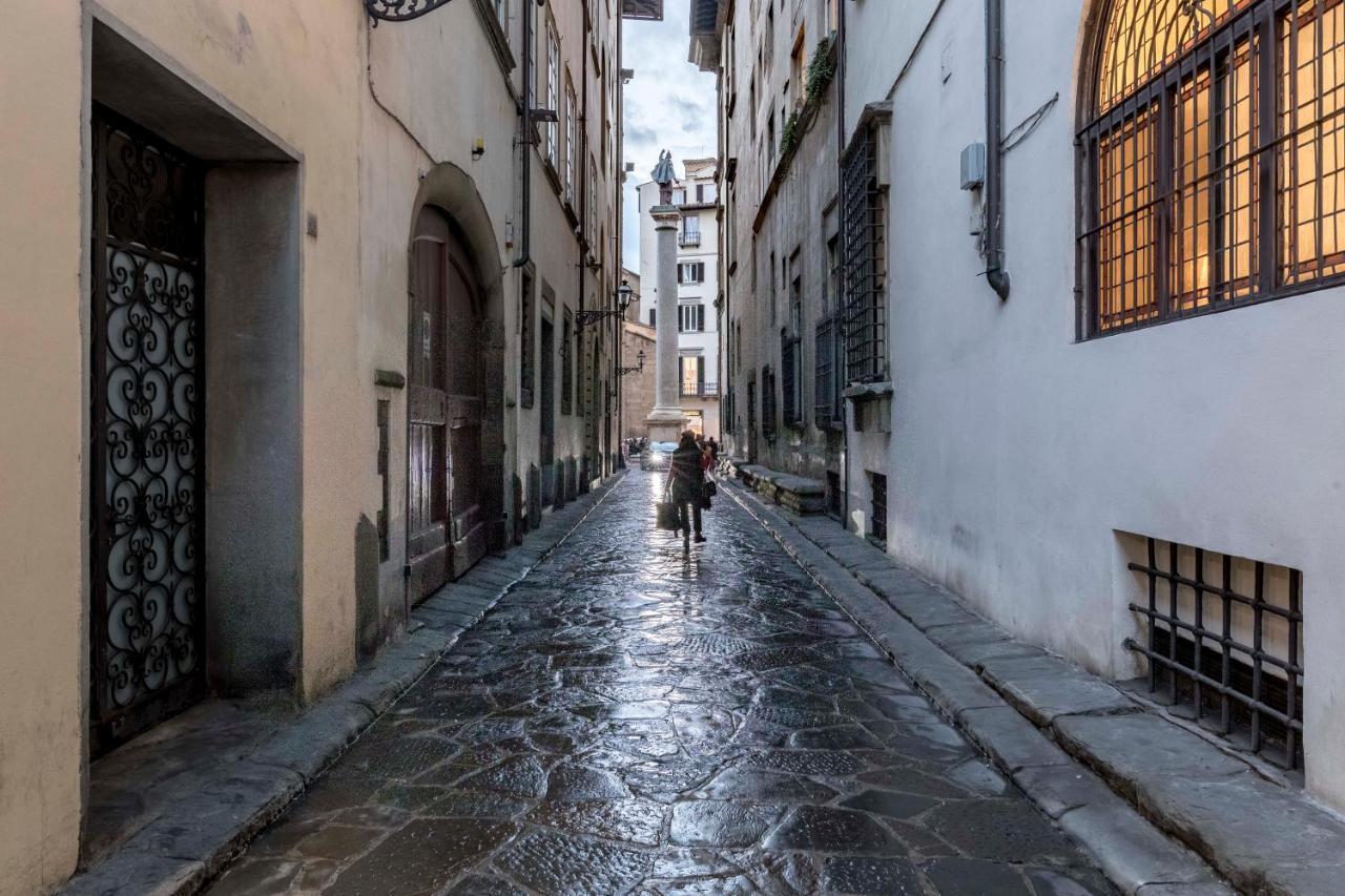 Numa Florence Fiore Luaran gambar
